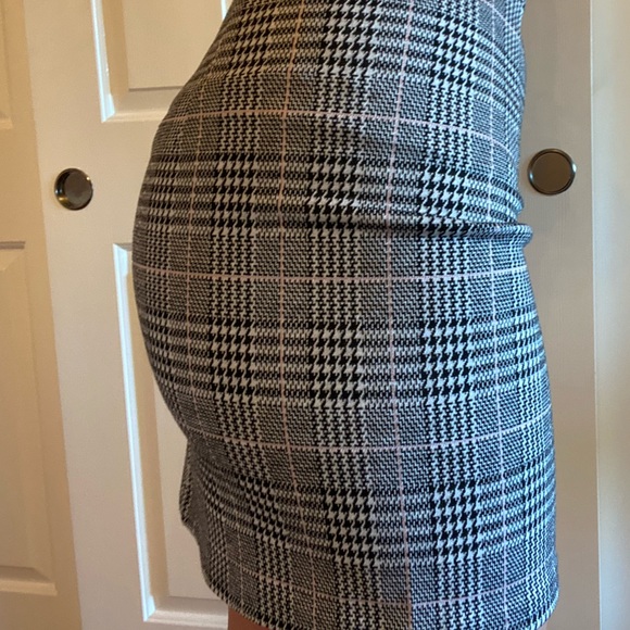 H&M Plaid Tight Skirt - Picture 2 of 4